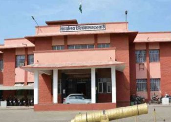 राजस्थान (Rajasthan) सरकार ने रविवार रात प्रशासनिक फेरबदल कर 52 भारतीय प्रशासनिक अधिकारियों (IAS) के तबादले/ पदस्थापन (Transfer) किये है और तीन अधिकारियों को अतिरिक्त प्रभार दिया गया है.