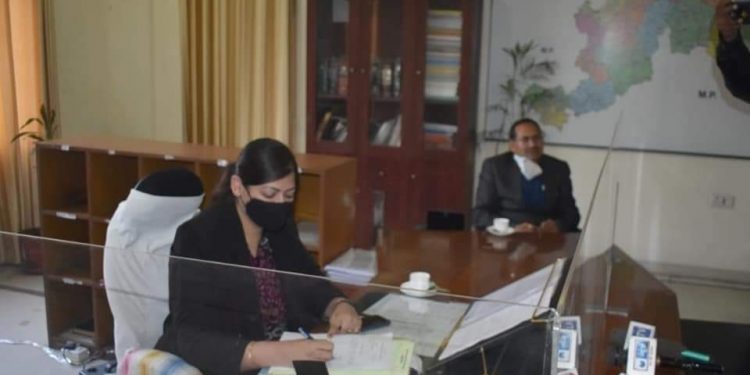 डॉ. भारती दीक्षित ने संभाला जिला कलक्टर झालावाड़ का कार्यभार