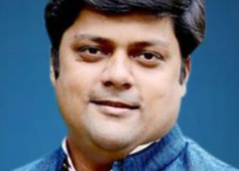 जल जीवन मिशन योजना केंद्र सरकार की  उद्घाटन एवं लोकार्पण करना था सांसद को, जताई नाराजगी  विभाग ने करावा दिया जिला प्रमुख से?  जिला कलेक्टर ने कारण बताओ नोटिस जारी किया  पीएचईडी के एक्स ई एन से 3 दिन में मांगा स्पष्टीकरण