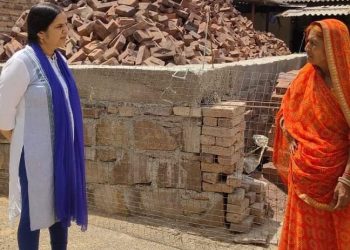 सीईओ शुक्ला ने किया ग्राम पंचायत व मनरेगा कार्यों का औचक निरीक्षण