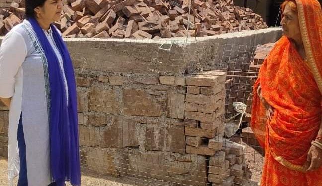 सीईओ शुक्ला ने किया ग्राम पंचायत व मनरेगा कार्यों का औचक निरीक्षण