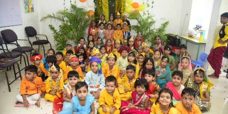 सैनफोर्ट वर्ल्ड स्कूल में मनाया  नंदउत्सव  छबडा