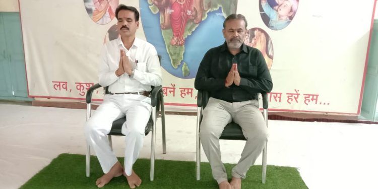 सोमवार खेल दिवस पर आदर्श विद्या मंदिर छबडा में पारंपरिक खेलों का हुआ आयोजन