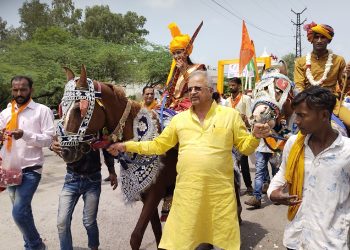 विधायक सिंघवी ने किया शोभायात्रा का स्वागत