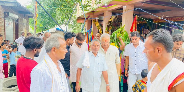 छबड़ा विधायक व पूर्व मंत्री प्रतापसिंह सिंघवी ने आज छबडा के ग्राम झरखेडी में पंचायत स्तरीय ग्रामीण ओलंपिक खेल प्रतियोगिता के तहत आयोजित प्रतियोगिता का समापन किया