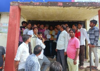 श्री फूल माली समाज के द्वारा आरक्षण की मांग को लेकर माली समाज के द्वारा मुख्यमंत्री के नाम छबड़ा तहसील कार्यालय मे तहसीलदार महोदय जी को ज्ञापन दिया गया जिसमे माली समाज की 11 सूत्रीय मांगों के बारे में बताया गया ओर जिसमें समाज के सभी सदस्य उपस्थिति रहे।।