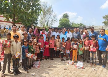 छबड़ा पंचायत समिति के प्रधान  ने अपना जन्मदिवस वनवासी कल्याण परिषद  एवं ग्रामीण आदिवासी  बच्चों  के साथ मनाया