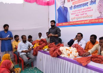 छबड़ा के विकास में कोई कोर कसर नहीं रखूंगा  ऐतिहासिक बनेगा रिवर फ्रंट  दो करोड़ के विकास कार्यों का पालिका अध्यक्ष ने किया शुभारंभ  वार्ड वासियों ने पालिका अध्यक्ष का किया जोरदार स्वागत