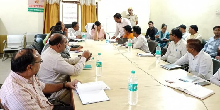 जिला कलक्टर ने झालरापाटन में सुनी आमजन की समस्याएं