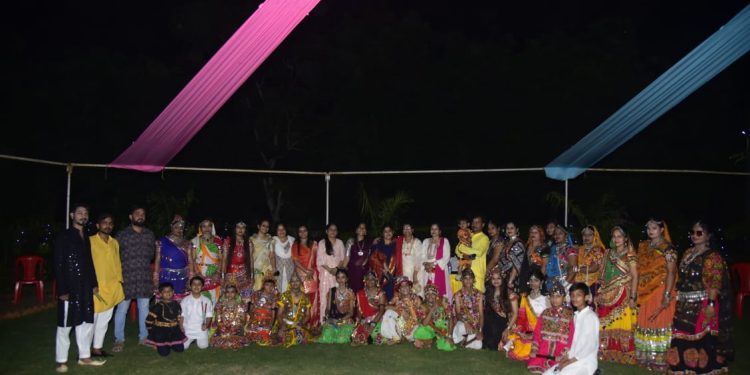 सैनफोर्ट वर्ल्ड स्कूल में मनाया डांडिया महोत्सव