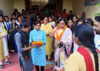 पात्र को लाभ मिले- उर्मिला राजौरिया जिला प्रभारी सचिव ने समीक्षा बैठक में अधिकारियों को दिए निर्देश