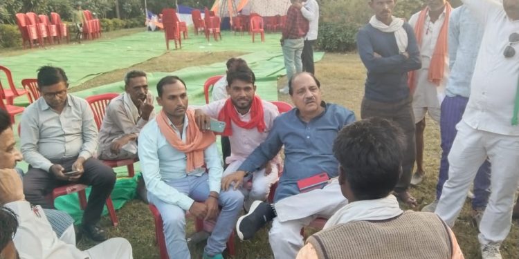 पूर्व विधायक राठौड़ ने कोटडापार से छत्र पूरा तक भारत जोड़ों अभियान के तहत की पैदल यात्रा ।