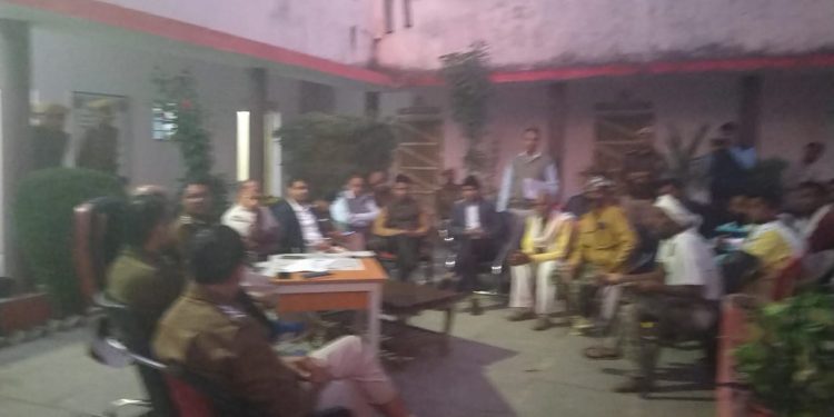 छबड़ा में किसान प्रतिनिधि मंडल से प्रशासन की वार्ता हुई  नहीं बनी सहमति आश्वासन के बाद भी जारी रहेगा धरना