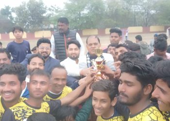 छबड़ा में गणतंत्र दिवस के अवसर पर भारत फुटबाल क्लब छबड़ा व क्रिशचन फुटबाल क्लब के मध्य  फुटबाल  का मैत्री मैच खेला गया