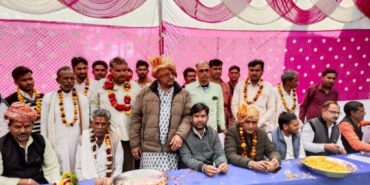 विधायक सिंघवी के नेतृत्व में सैकडो कांग्रेस कार्यकर्ताओ ने थामा भाजपा का दामन