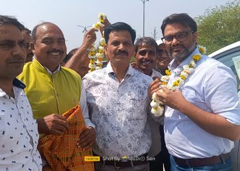 शिक्षक भर्ती 2004 के वंचित अभ्यर्थियों ने आरपीएससी के बाहर मुख्यमंत्री के ओएसडी लोकेश शर्मा का किया भव्य स्वागत