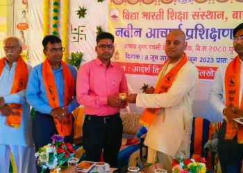 स्वामी विवेकानंद विद्यालय के प्रधानाचार्य नागर को मिला जिला स्तरीय सम्मान