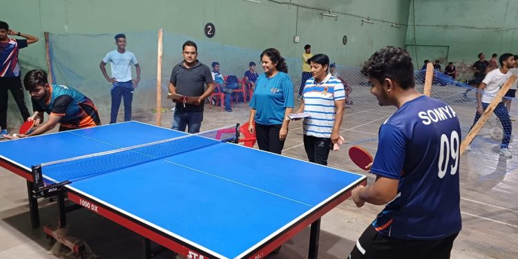 आज की प्रमुख ख़बरें प्रसारित है