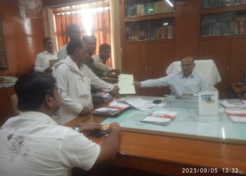 अटरू तहसील के उचित मुल्य दुकानदारों ने जिला कलेक्टर बांरा को दी चेतावनी भरा ज्ञापन मांगें नहीं मानी तो उग्र आंदोलन किया जाएगा