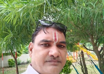 छबड़ा नगर पुर्व अध्यक्ष भाजपा शंकर सुमन ने डीआरएम है करी ट्रेन रोकने की मांग