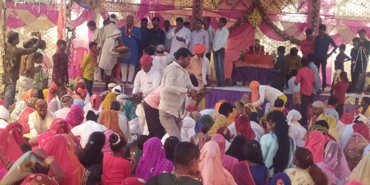 विधायक सिंघवी ने किया गांवो का दौरा, सुने आमजन के अभाव अभियोग,