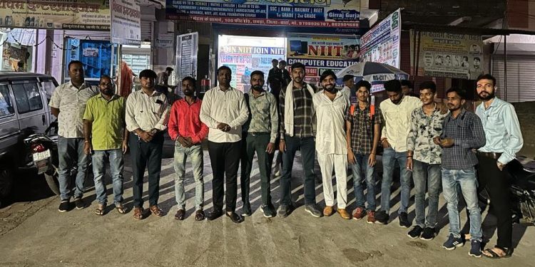 विजय बैसला को देवली-उनियारा विधानसभा से भाजपा उम्मीदवार बनाने पर एमबीसी संघर्ष समिति छबडा छीपाबड़ौद ने आतिशबाजी कर जताया शीर्ष नेतृत्व का आभार