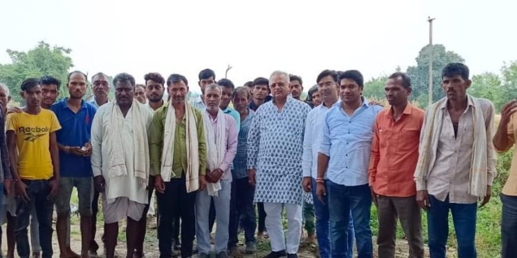 विधायक सिंघवी ने किया गांवो का दौरा, सुने ग्रामीणो के अभाव अभियोग,