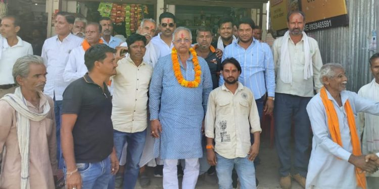 विधायक सिंघवी ने किया गांवो का दौरा, सुने ग्रामीणो के अभाव अभियोग, भाजपा को विजय बनाने की अपील की