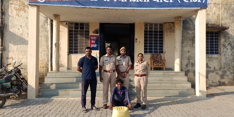 5 किलो 800 ग्राम अवैध मादक पदार्थ अफीम डोडा चुरा सहित एक अभियुक्त को अन्तर्राज्य नाका गोड़ियामेहर थाना बापचा क्षेत्र से किया गिरफ्तार