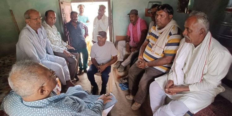 भाजपा कार्यकर्ताओ ने षहर की विभिन्न कॉलोनियो में किया जनसंपर्क