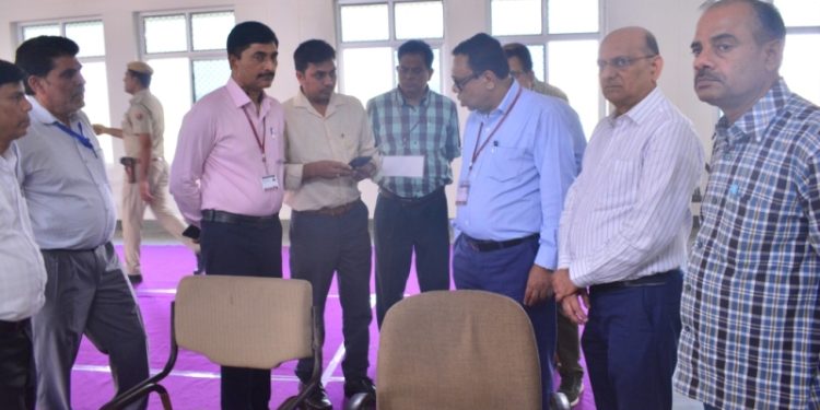 विधानसभा आम चुनाव 2023 होम वोटिंग से आसान हुई मतदान की राह पात्र मतदाताओं को पहली बार मिली घर बैठे मतदान की सुविधा
