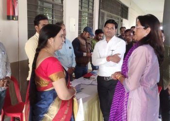 संभागीय आयुक्त ने प्रशिक्षण का अवलोकन किया