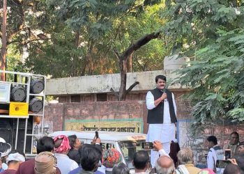 4 साल से बजट की कमी से नाराज़ हैं किसानः दिनेश यादव नहरी किसान संघर्ष समिति के बैनर तले किसानों ने निकाली ट्रेक्टर व वाहन रैली