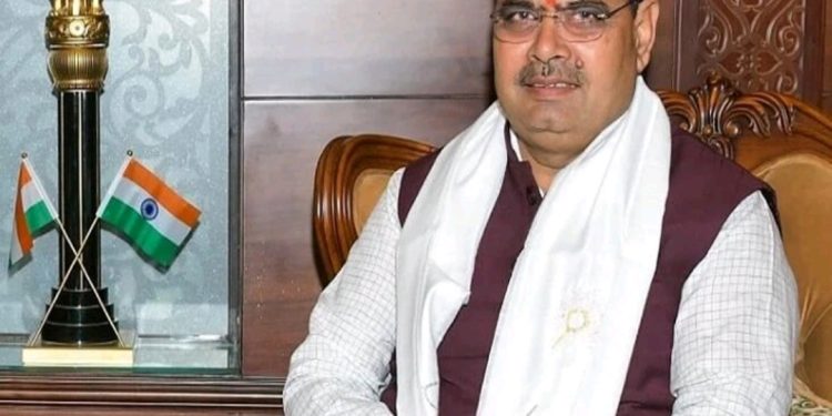 ‘पंजा मत दिखाइए इसने देश को गंजा कर दिया’