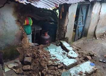 ब्लाक कांग्रेस कमेटी छीपाबड़ौद के अध्यक्ष मुलचंद शर्मा ने बताया है कि बरसात के कारण कई मकान गिर गये है