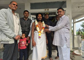 भारतीय जनता पार्टी के पूर्व नगर अध्यक्ष शंकर लाल सुमन ने बताया है कि छबड़ा हनुमत खेड़ामंदिर पर जाकर महाकुंभ प्रयागराज से पधारे श्री जनक दास जी महाराज जी का भव्य स्वागत किया