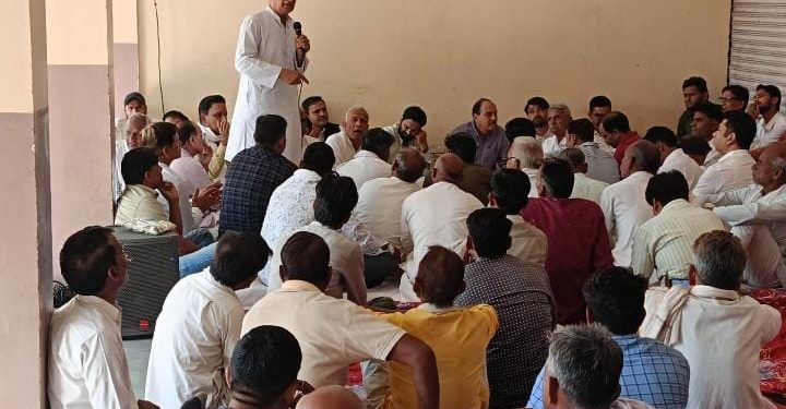 विधानसभा प्रभारी ने छबड़ा ब्लॉक व छबड़ा नगर संगठनात्मक की बैठक में की भागीदारी,पार्टी को सशक्त बनाने पर दिया जोर