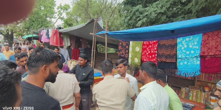 छबड़ा में थड़ी लगाने वाले मंजु नामदेव ने किया आत्मदाह का प्रयास, हिरासत में: प्रशासन पर अतिक्रमण के नाम पर बेवजह परेशान करने का लगाया आरोप