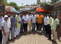 भीषण गर्मी में नगर पालिका ने बांटी ठंडी शिकंजी..